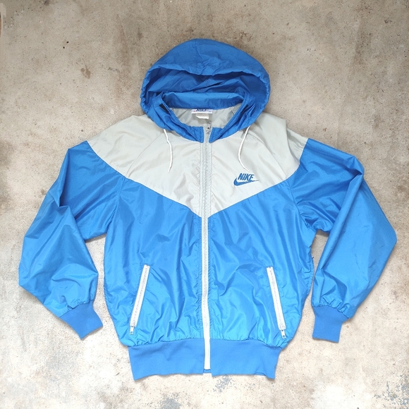 *Sold* Vintage 1980s Nike Windbreaker, Track Jacket Size Small - Picture 1 of 10